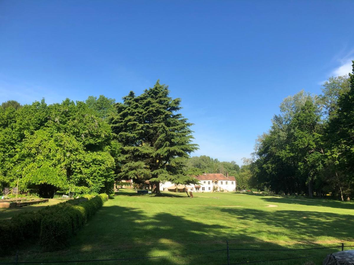 Bed and Breakfast Domaine Du Plessis Le Plessis-Luzarches Exterior foto