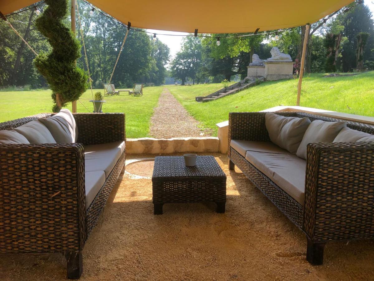 Bed and Breakfast Domaine Du Plessis Le Plessis-Luzarches Exterior foto