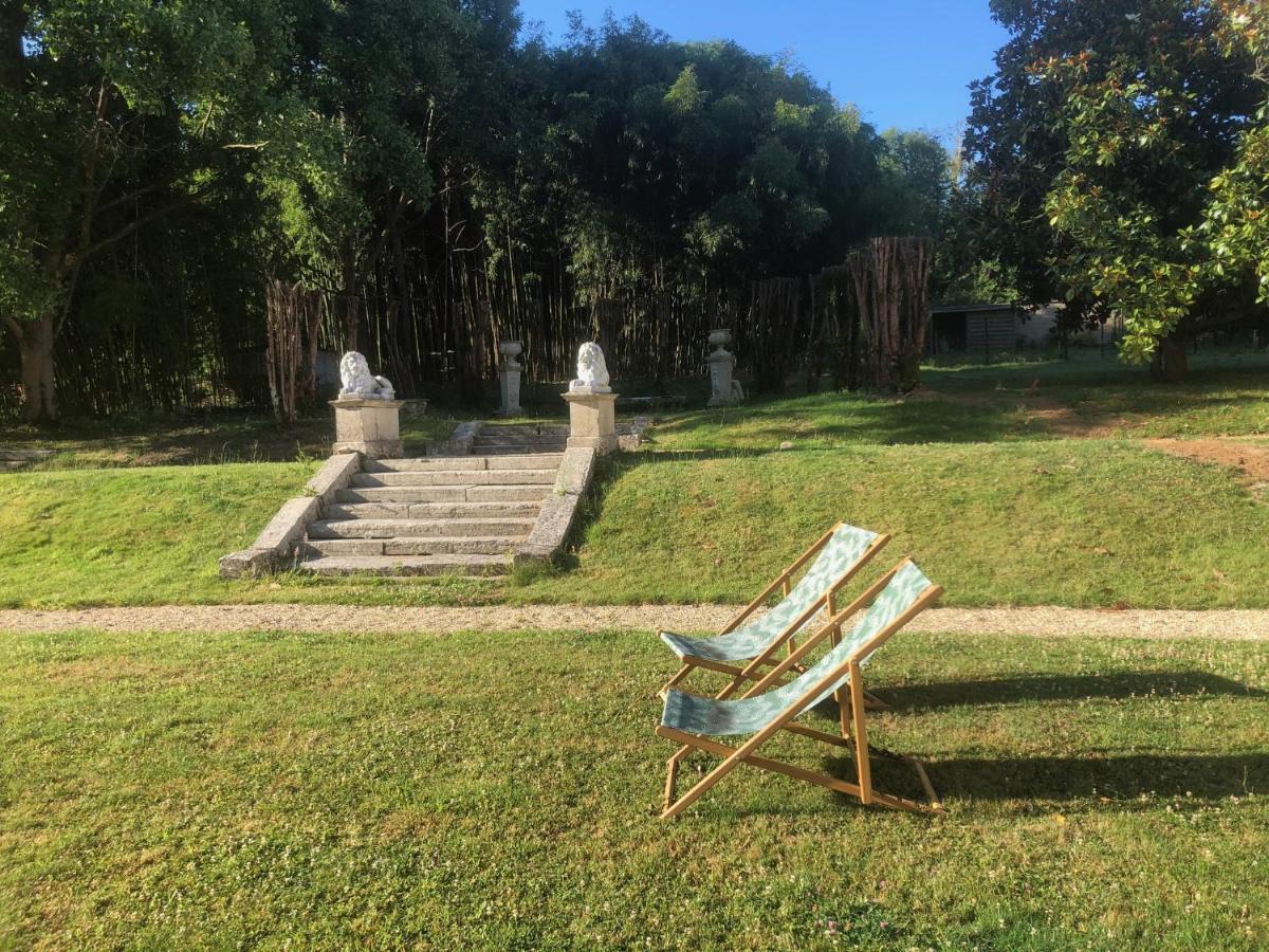 Bed and Breakfast Domaine Du Plessis Le Plessis-Luzarches Exterior foto