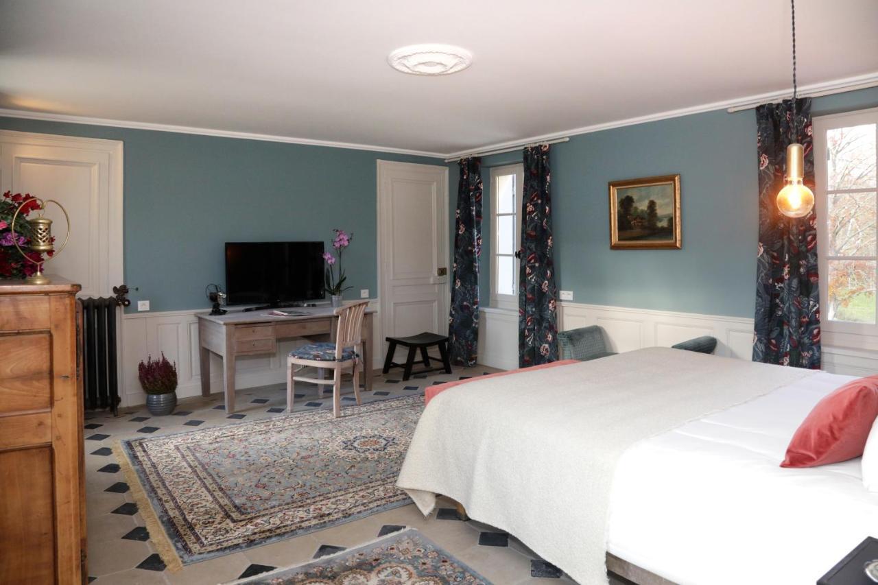 Bed and Breakfast Domaine Du Plessis Le Plessis-Luzarches Exterior foto