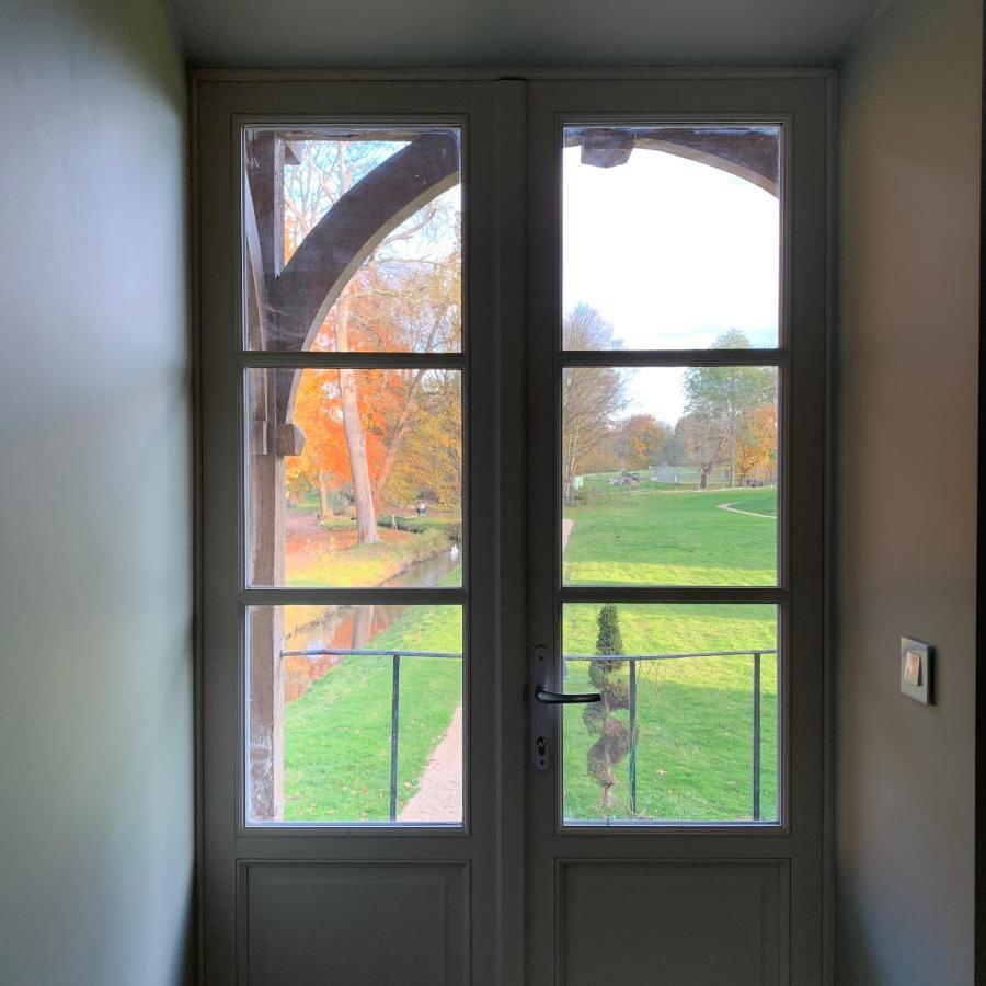 Bed and Breakfast Domaine Du Plessis Le Plessis-Luzarches Exterior foto